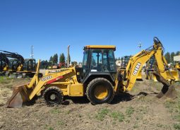 
										1999 John Deere 310SE 4×4 full									
