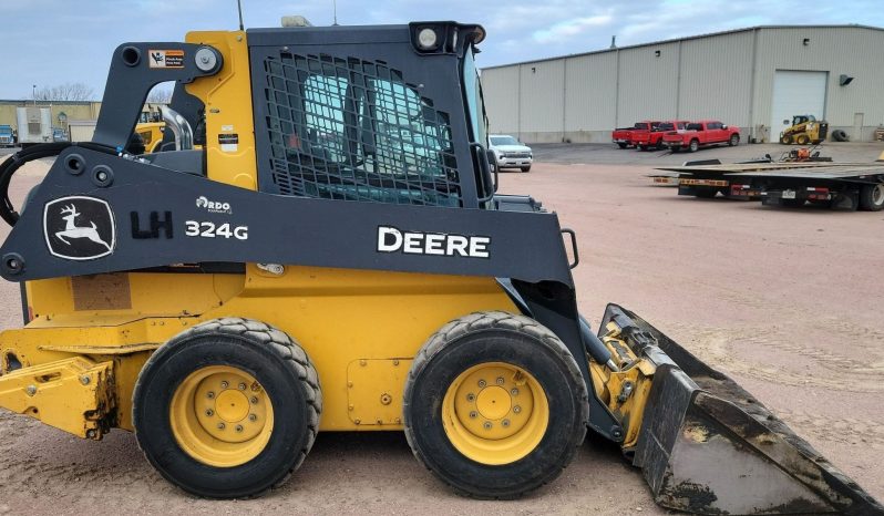 
								2021 John Deere 324G full									