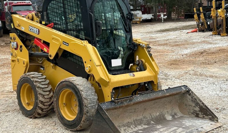 
								2022 Caterpillar 232D3 full									