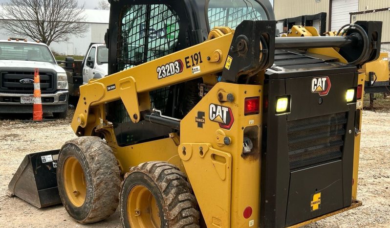 
								2022 Caterpillar 232D3 full									