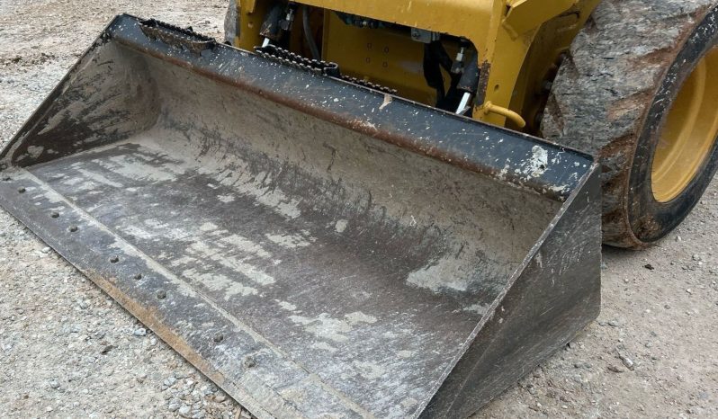 
								2022 Caterpillar 232D3 full									