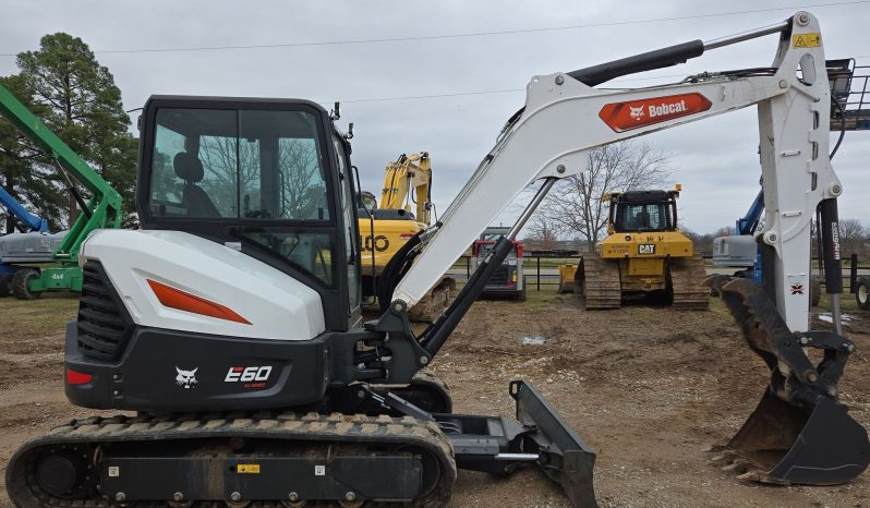 
								2021 Bobcat E60 R2 full									