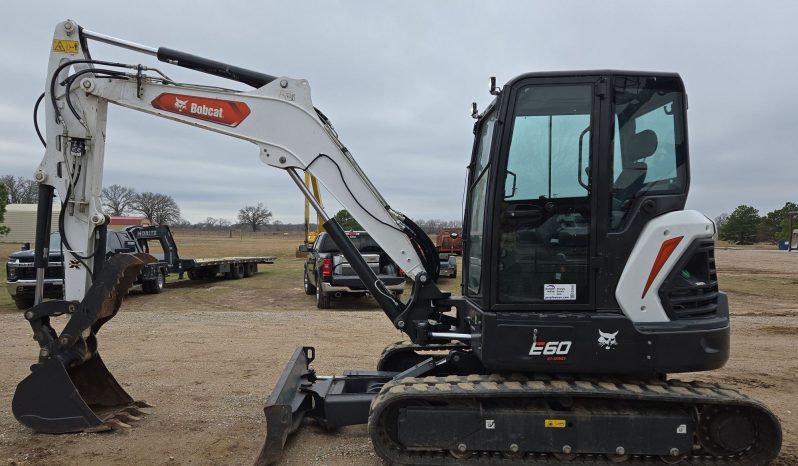 
								2021 Bobcat E60 R2 full									