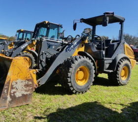 2021 Deere 204L