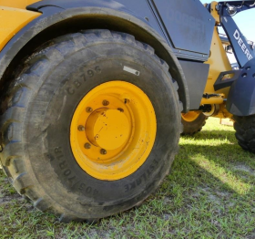 2021 Deere 204L