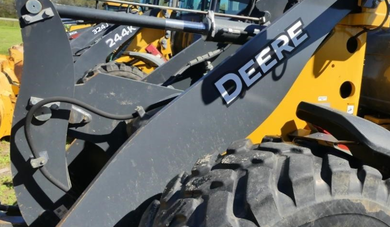 
								2021 Deere 204L full									