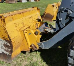 
										2021 Deere 204L full									