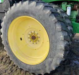 
										2007 John Deere 9220 full									