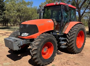 2009 Kubota M135X